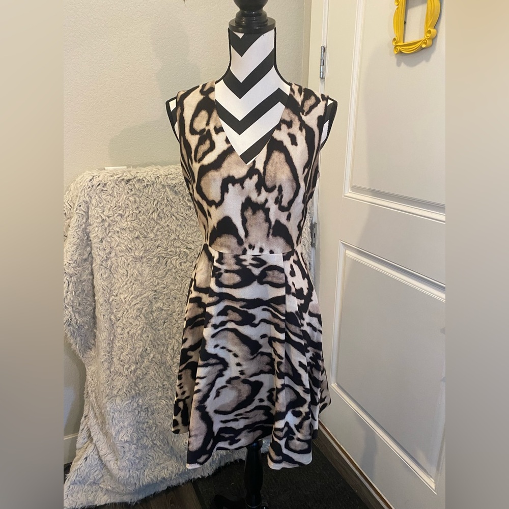 Beautiful DVF size 6 dress